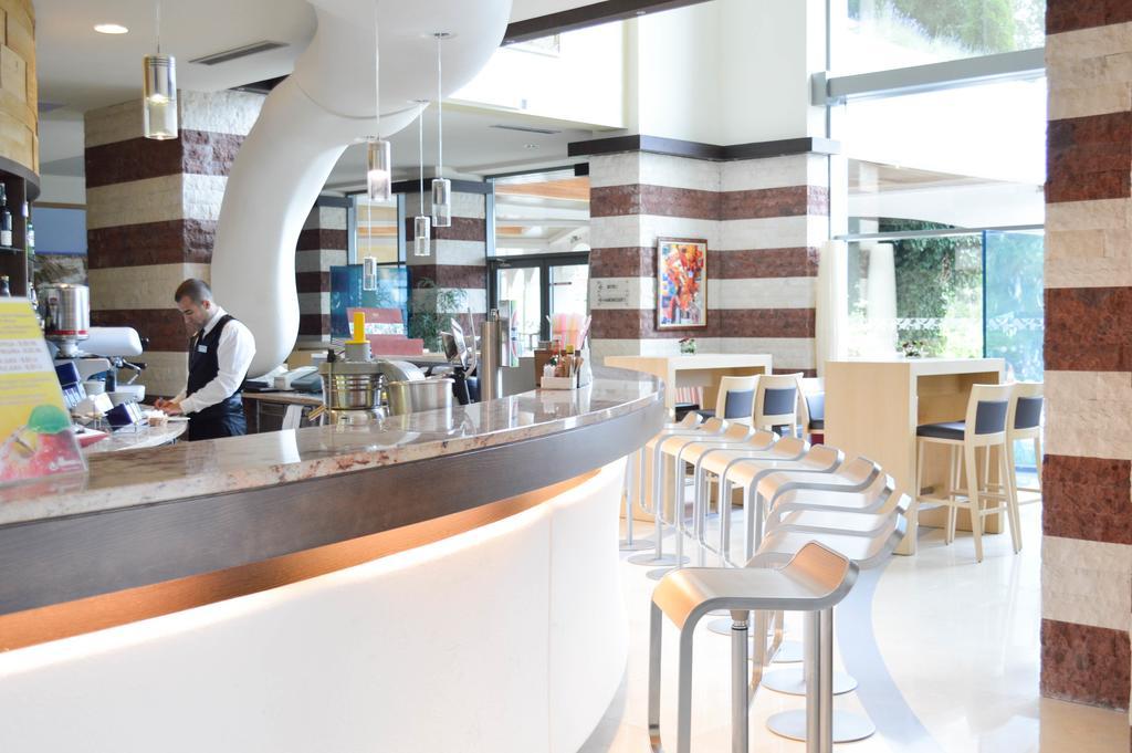 Flamingo Grand Hotel & Spa アルベナ エクステリア 写真