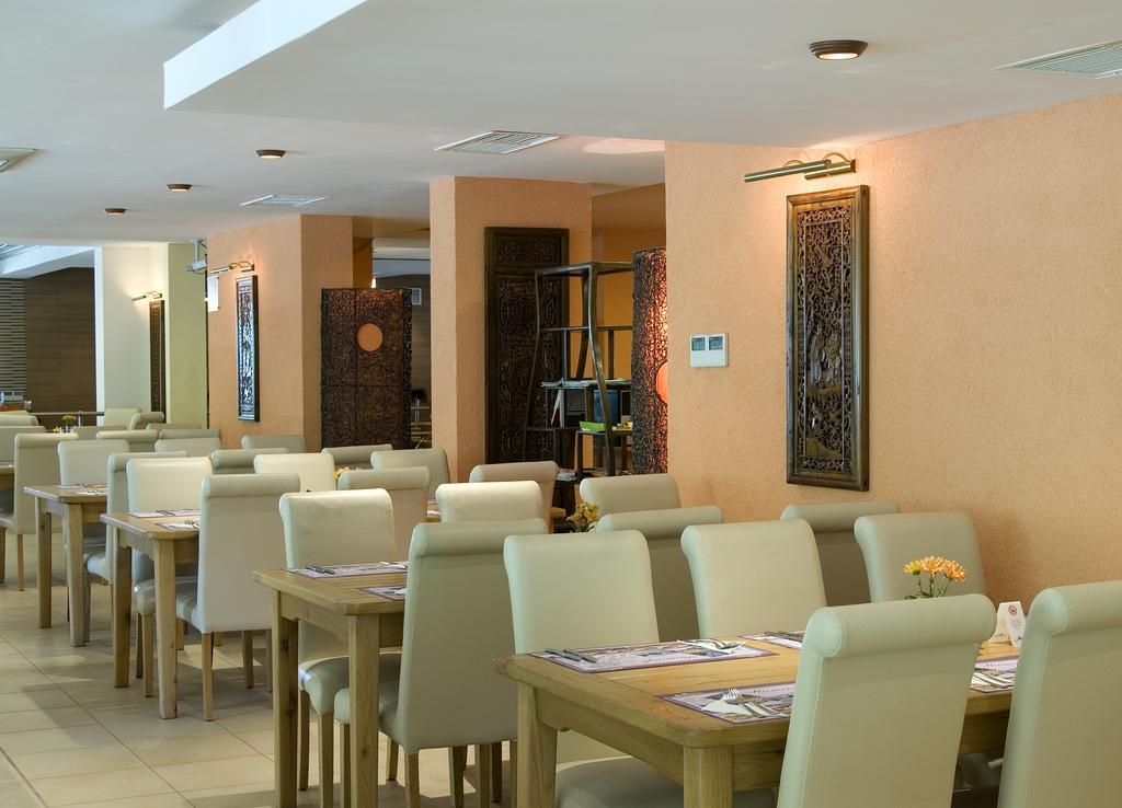 Flamingo Grand Hotel & Spa アルベナ エクステリア 写真